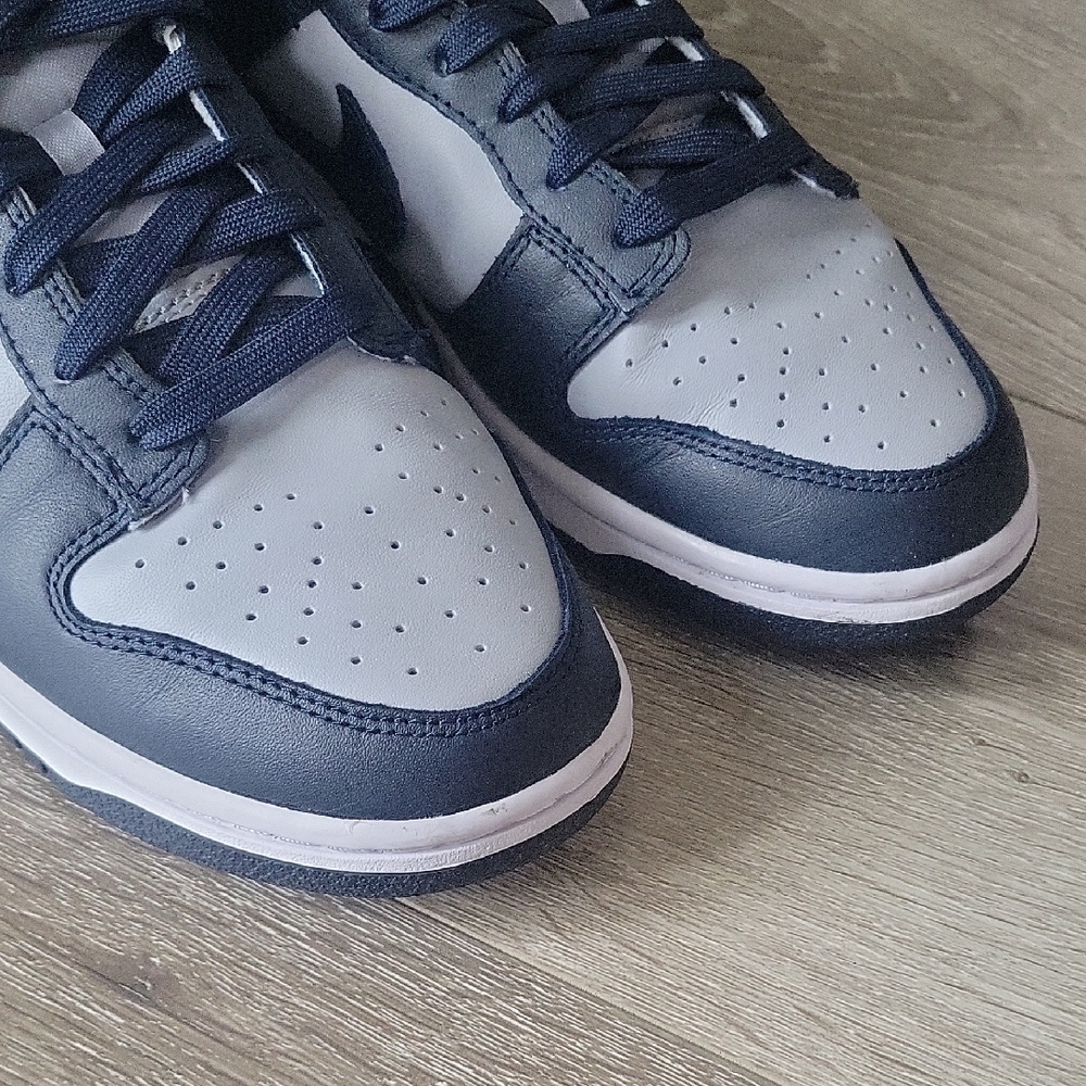 Nike Georgetown Dunk Retro Low Navy and Gray Sneakers Size 9 - Picture 3 of 12